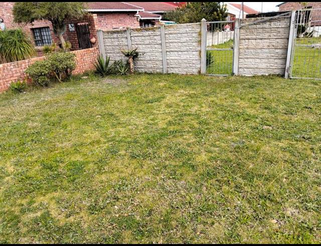 LAND FOR SALE IN ASTON BAY